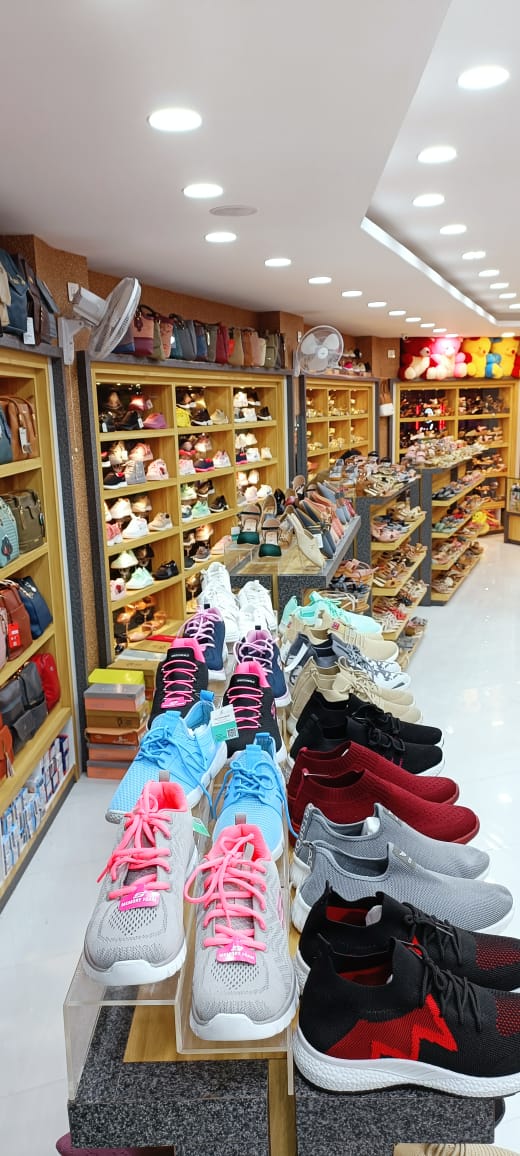 Puthuma Footface Valanchery